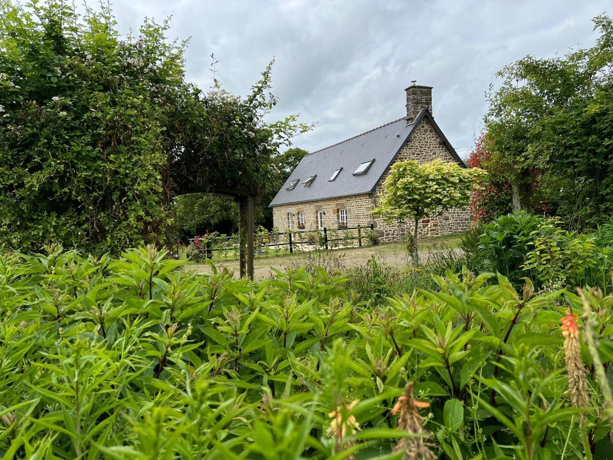 Maison De La Grange, Chaulieu Sourdeval Kültér fotó